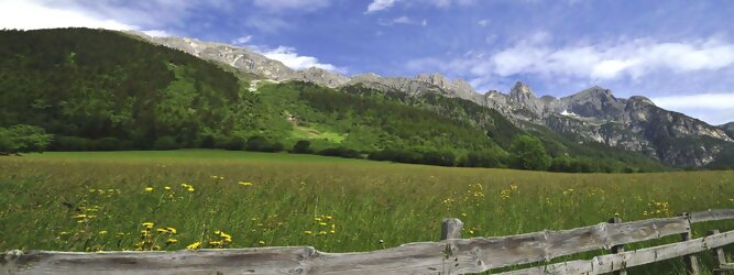 Trip Spanien Tirol - Region Wipptal auf die Reise - Wunschliste! Finde die besten Sehenswürdigkeiten der Region Wipptal, Erlebnisse und gemütlichen Unterkünfte der Hotels in der Tiroler Region Wipptal. Lust bei einem Last Minute Urlaub, die Region Wipptal zu erkunden? Buche günstige Unterkünfte in der Region Wipptal mit herrlichen Blick auf die Berge. Region Wipptal Urlaub Angebote ob Hotel mit Halbpension, Unterkunft mit Frühstück oder flexibel & spontan bleiben und eine große Auswahl an Ferienhäuser - Ferienwohnungen in der Region Wipptal für den perfekten Urlaub vergleichen & buchen. Die Highlights finden, Tagesausflüge - Erlebnisse planen, die sich hervorragend eigenen zum Geschichten erzählen. Einen unvergesslichen Familienurlaub in der Region Wipptal in einer Ferienwohnung verbringen und dabei die besten Urlaubsangebote aller Orte in der Region Wipptal erhalten. Beliebte Orte für eine Urlaubsbuchung in der Region Wipptal: Gries am Brenner, Gschnitz, Matrei am Brenner, Mühlbachl, Navis, Obernberg am Brenner, Pfons, Schmirn, Stafflach, Steinach am Brenner, Trins und Vals